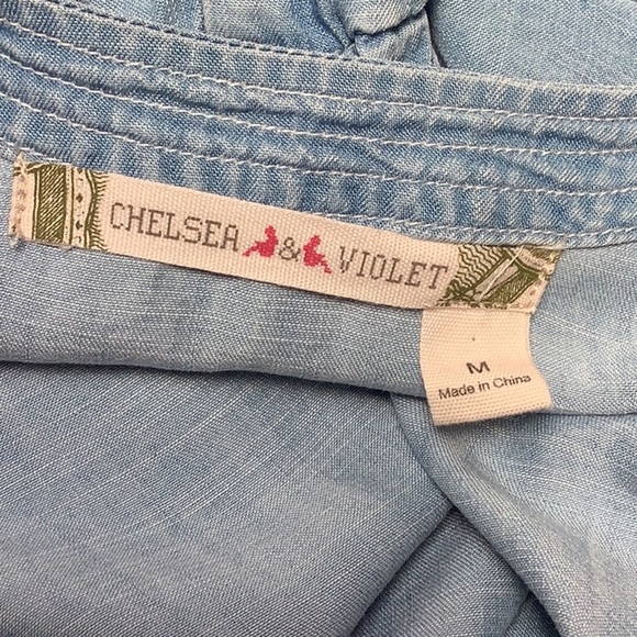 Chelsea & Violet Blue Chambray Denim Frayed Edge V Neck Shorts Romper Sz M - Picture 12 of 12